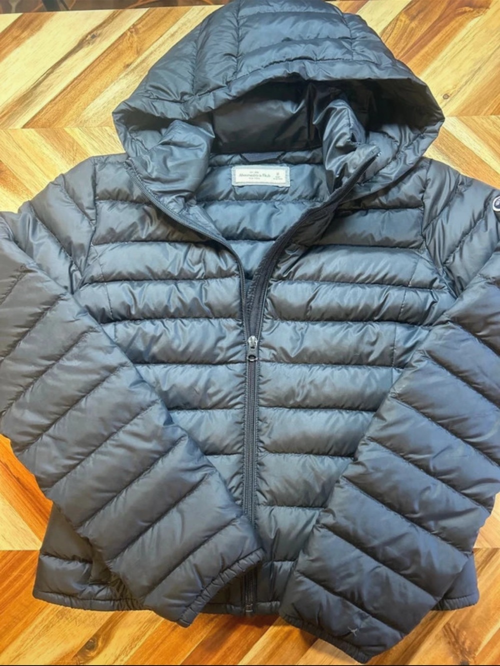 Abercrombie & Fitch Women's Black Hooded Puffer Jacket